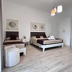 Faro Bianco Dependance Oda ve Kahvaltı
