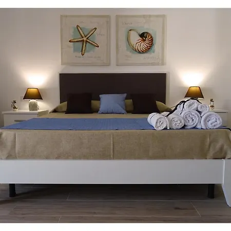 Faro Bianco Dependance Bed and Breakfast 4*