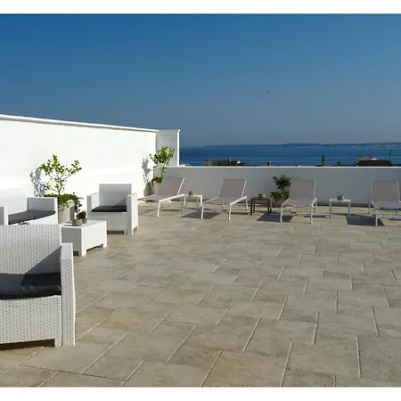 Faro Bianco Dependance B&B