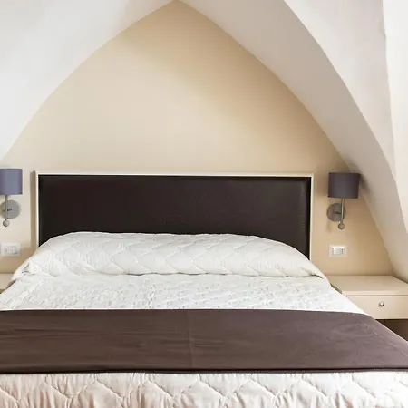 Bed and Breakfast Faro Bianco Dependance 4*