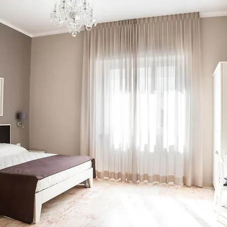 Faro Bianco Dependance Bed and Breakfast Gallipoli