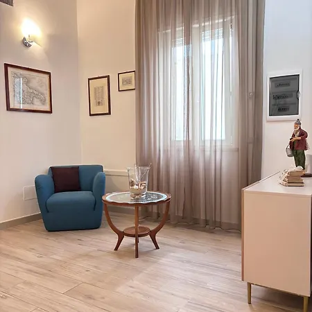 Faro Bianco Dependance 住宿加早餐酒店 4*