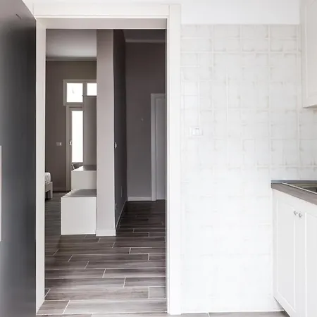 Faro Bianco Dependance غالّيبولي