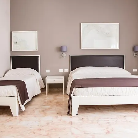 Faro Bianco Dependance فندق مبيت وإفطار 4*