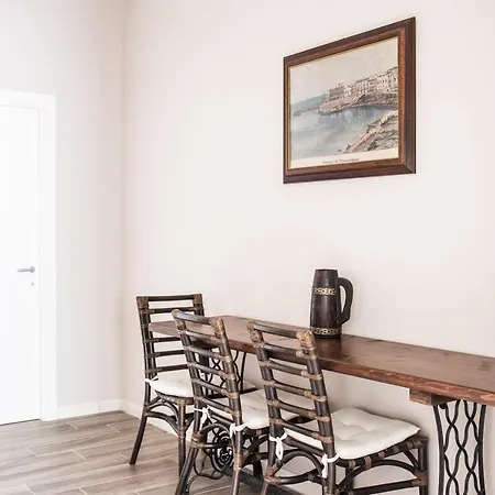 Faro Bianco Dependance غالّيبولي