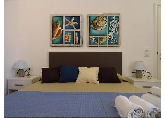 Bed & Breakfast Faro Bianco Dependance 4*