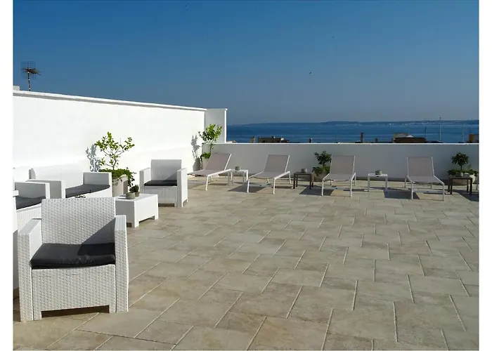 Faro Bianco Dependance Bed & Breakfast