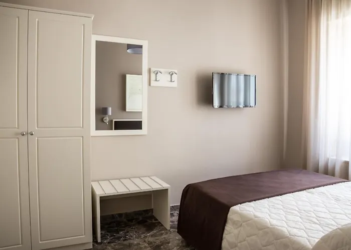 Bed & Breakfast Faro Bianco Dependance 4*