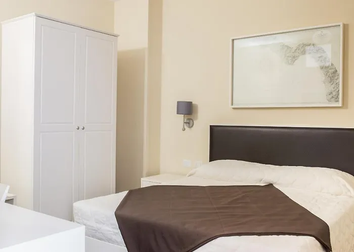 Faro Bianco Dependance Bed & Breakfast 4*